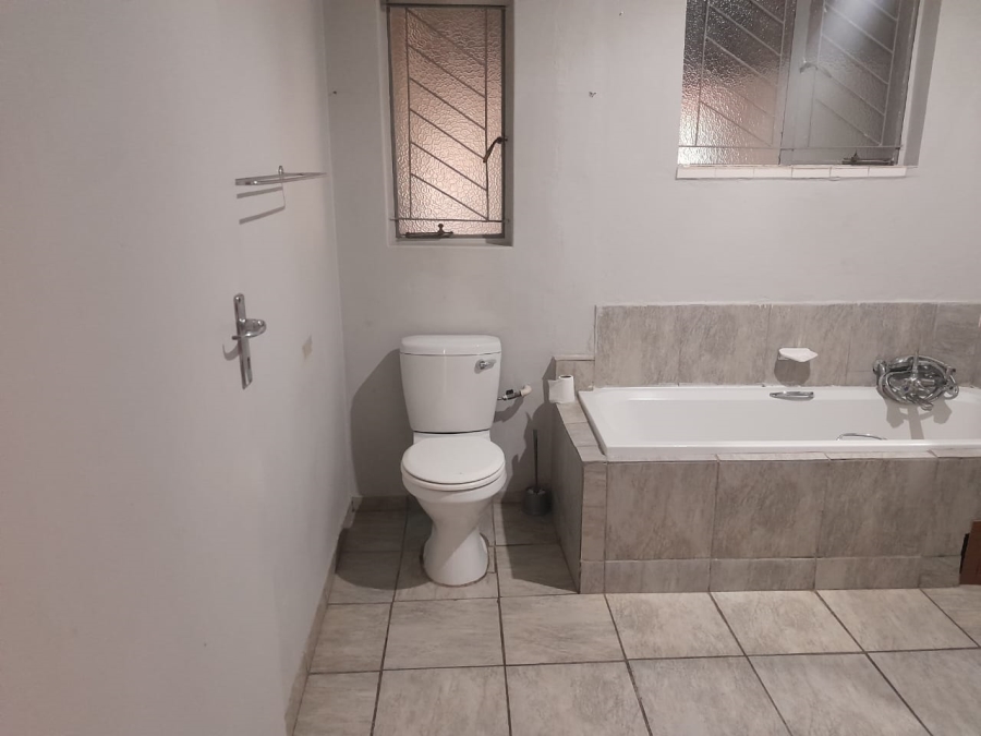 3 Bedroom Property for Sale in Geelhoutpark North West